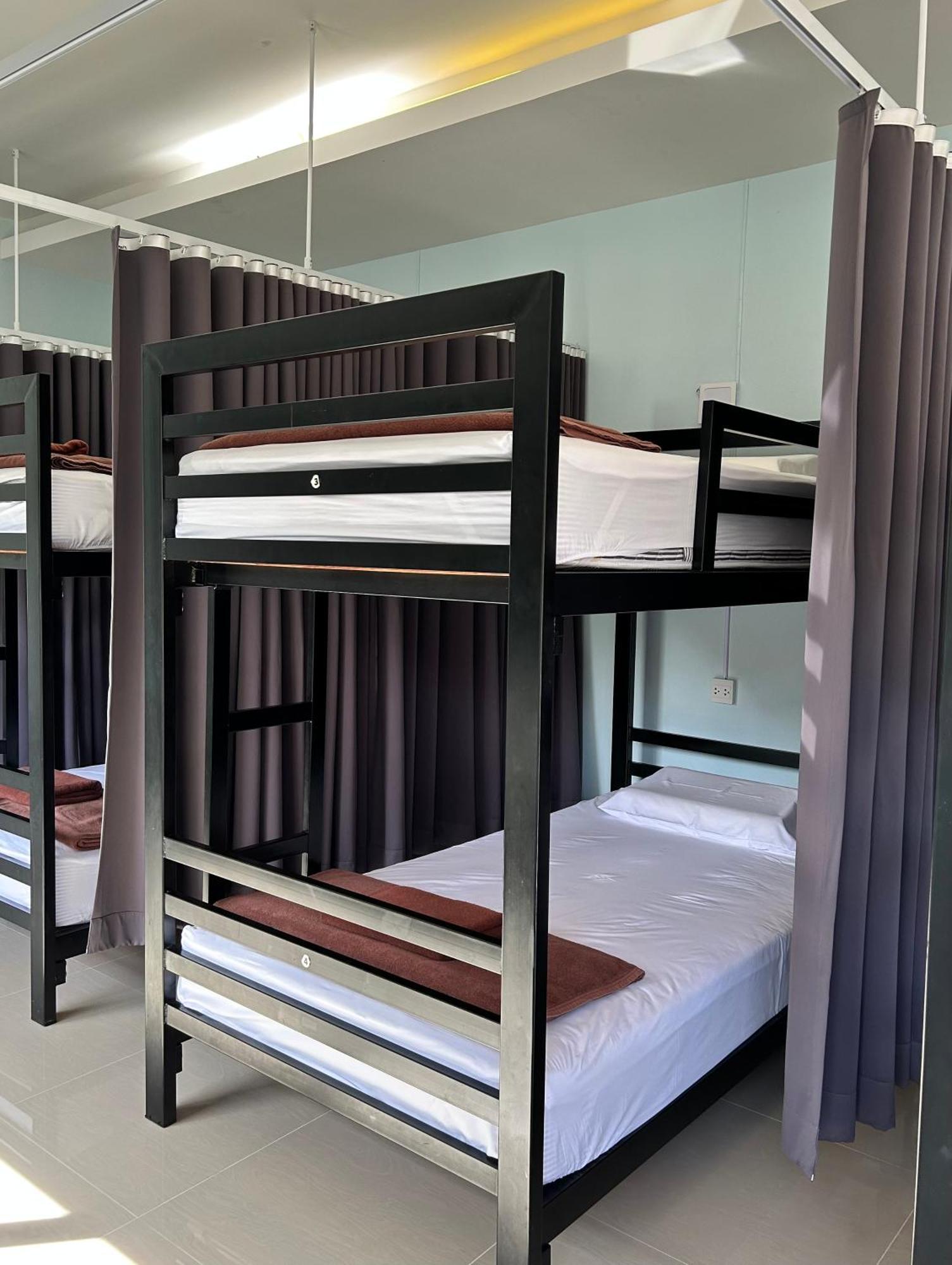 Khaosok Secret Hostel Khao Sok National Park Екстер'єр фото