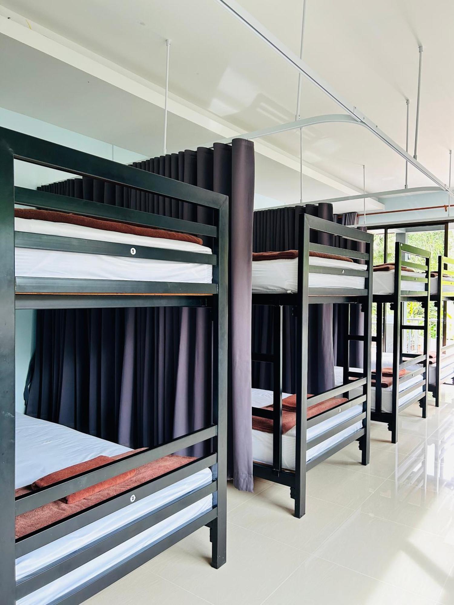 Khaosok Secret Hostel Khao Sok National Park Екстер'єр фото